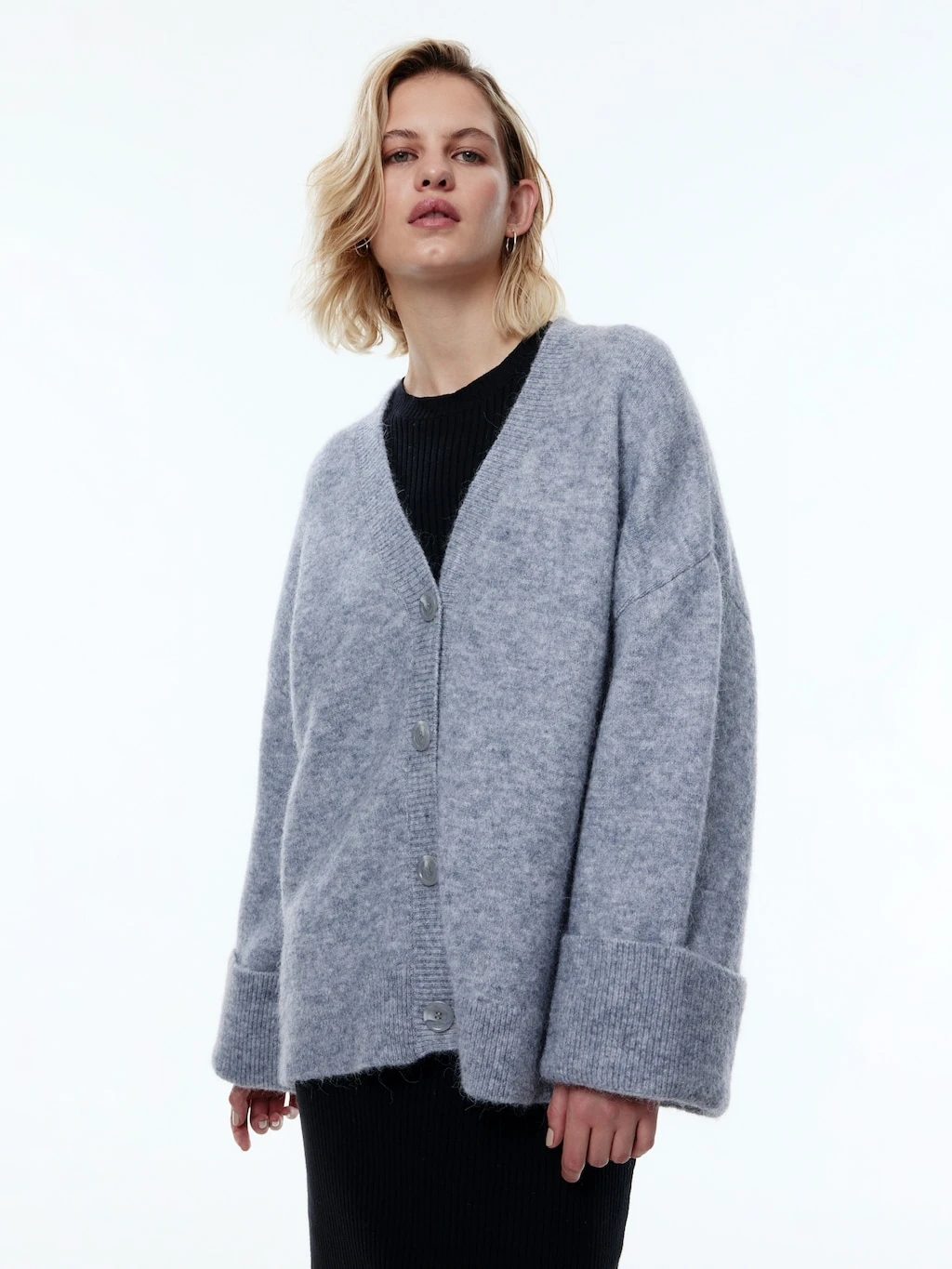 Strickjacke 'Haima' Grau 2 Strickjacke 'Haima' Grau – Bild 2