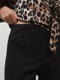 Hose 'Fatima' Schwarz 7 Hose 'Fatima' Schwarz -Armani Exchage Geschaft 042e4a4e8dd731986fcb7f2f38a1e69d