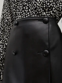 Rock 'August' Schwarz 7 Rock 'August' Schwarz -Armani Exchage Geschaft 066390bf4115ab200062f99ee9374d46