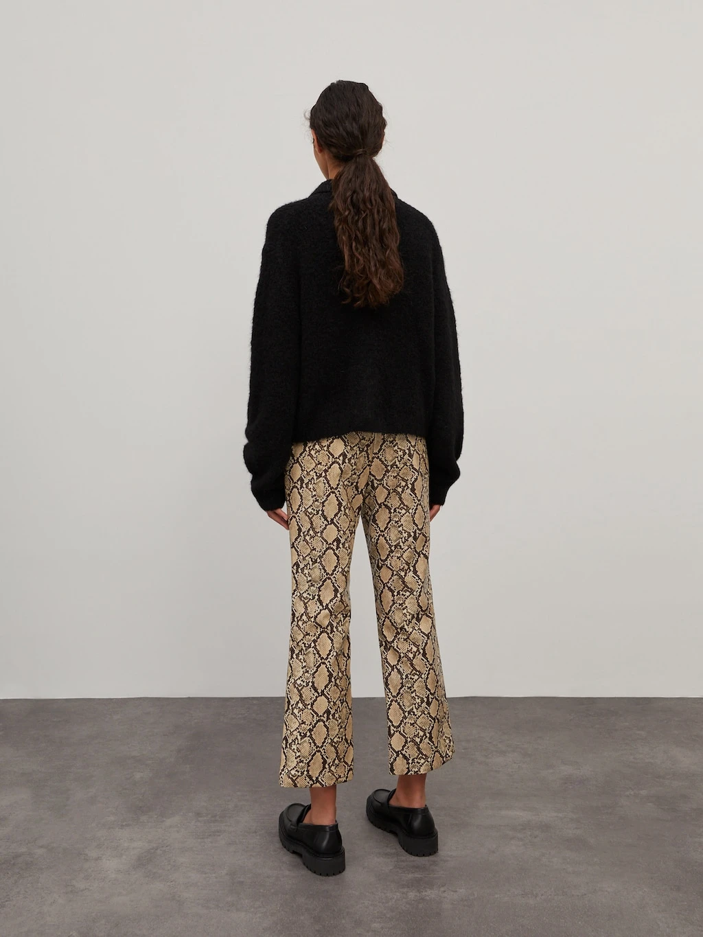 Strickjacke 'Emmarie' Schwarz 3 Strickjacke 'Emmarie' Schwarz – Bild 3