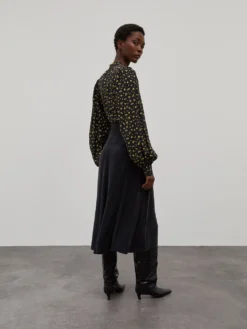 Rock 'Mercy' Schwarz 6 Rock 'Mercy' Schwarz -Armani Exchage Geschaft 09d6c3af10e984c94bc8e3d2e18f8f44