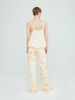 Top 'Nada' Creme 8 Top 'Nada' Creme -Armani Exchage Geschaft 0ef3fc72b7997e0fdab16a413baf4340