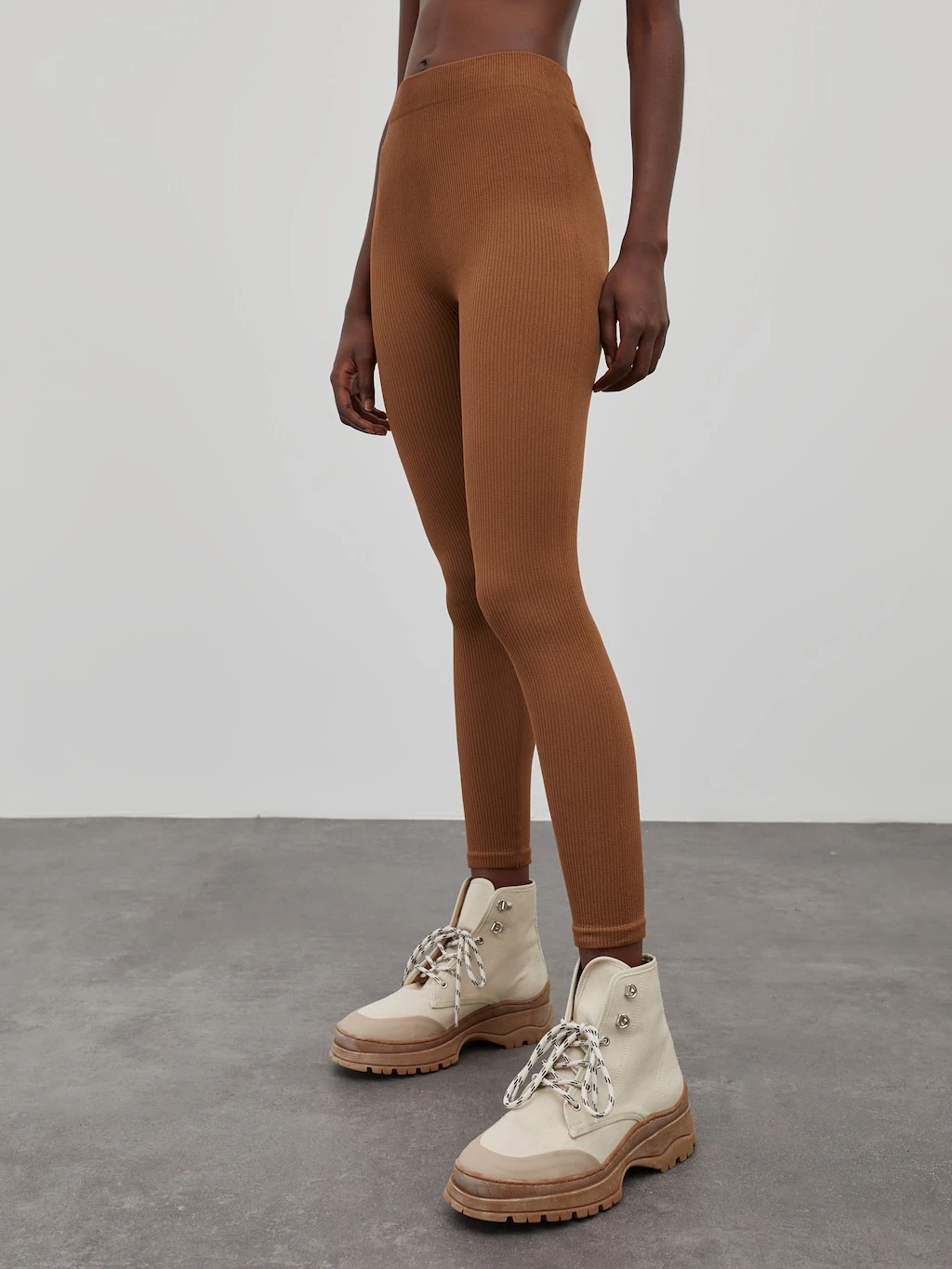 Leggings 'Jona' Khaki 4 Leggings 'Jona' Khaki – Bild 4