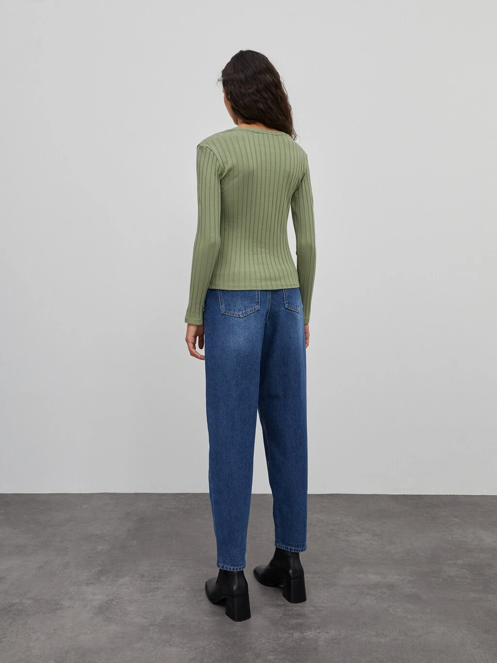 Shirt 'Elin' Grün 3 Shirt 'Elin' Grün – Bild 3