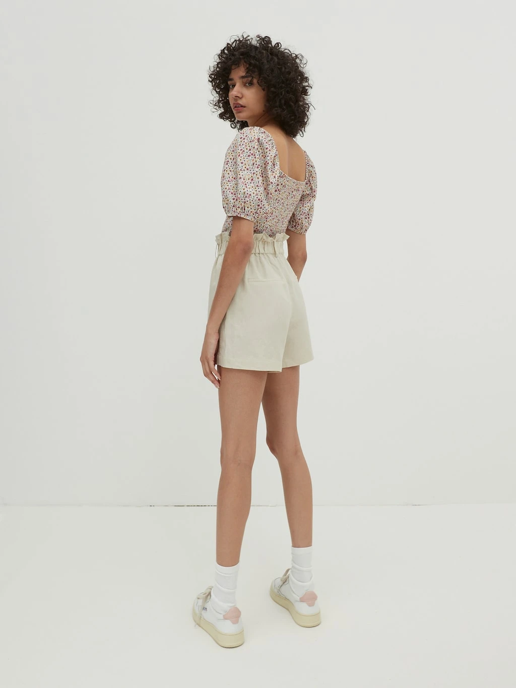 Shorts 'Jazlyn' Beige 3 Shorts 'Jazlyn' Beige – Bild 3