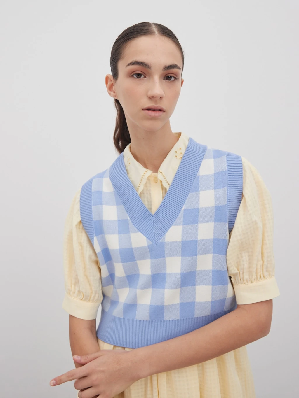 Pullunder 'Tabia' Hellblau / Weiß 2 Pullunder 'Tabia' Hellblau / Weiß – Bild 2