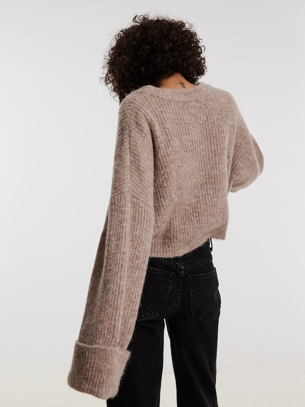 Strickjacke 'Violetta' Taupe 3 Strickjacke 'Violetta' Taupe – Bild 3