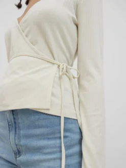 Longsleeve 'Odila' Naturweiß -Armani Exchage Geschaft 44650d06555b58a55a12f83f5ea3fd29