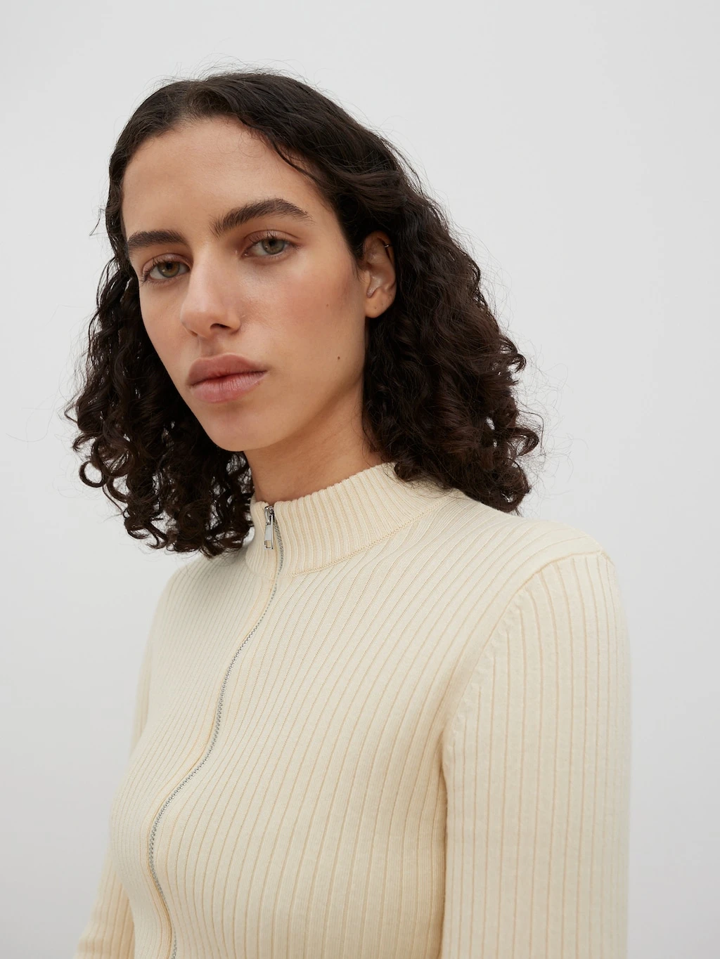 Strickjacke 'Erin' Beige 4 Strickjacke 'Erin' Beige – Bild 4