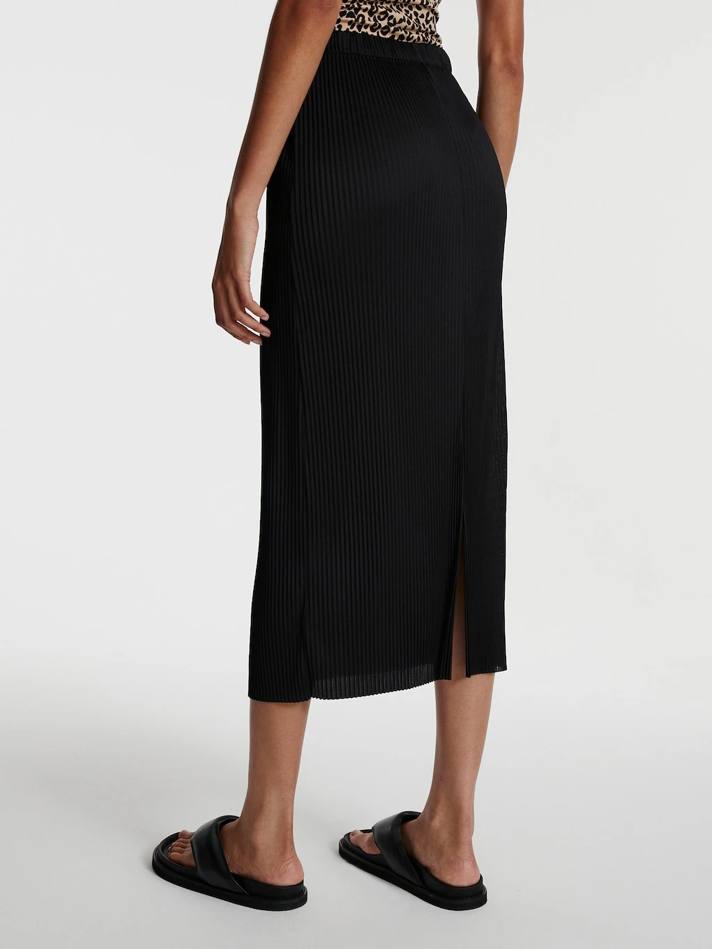 Rock 'Piara' Schwarz 3 Rock 'Piara' Schwarz – Bild 3