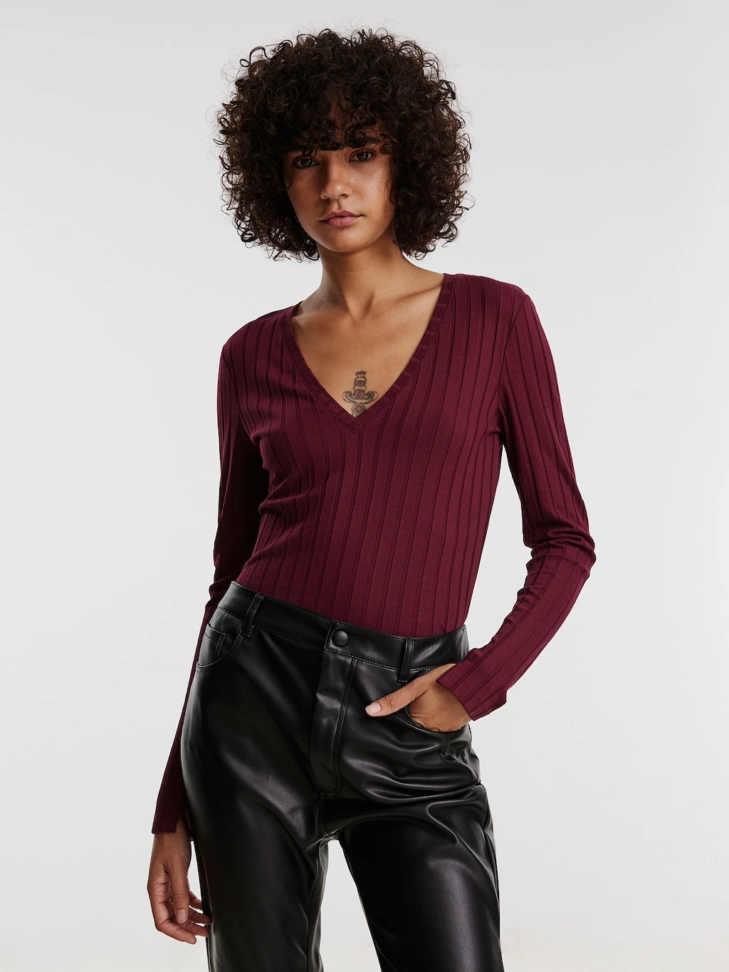 Shirt 'Elin' Dunkelrot 2 Shirt 'Elin' Dunkelrot – Bild 2