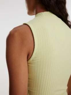 Top 'Kaori' Grün -Armani Exchage Geschaft 6b95de20b847239af7446f440f61d141