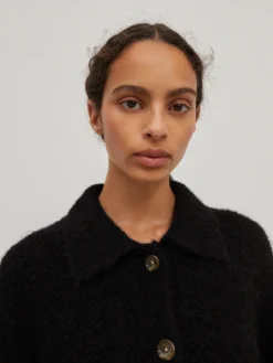 Strickjacke 'Emmarie' Schwarz 7 Strickjacke 'Emmarie' Schwarz -Armani Exchage Geschaft 6badd5899751980264ee4aacf21661d5