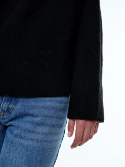 Pullover 'Xamira' Schwarz -Armani Exchage Geschaft 6e4fd61fdc66d2b592980c315d49180f