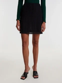 Rock 'Resa' Schwarz -Armani Exchage Geschaft 70603f9b2fbac98b6881ec498021f414