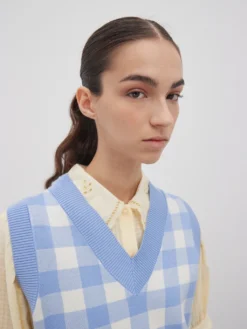 Pullunder 'Tabia' Hellblau / Weiß 8 Pullunder 'Tabia' Hellblau / Weiß -Armani Exchage Geschaft 7ee256a46fca3a61c13fcc251b86e161