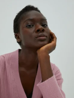 Strickjacke 'Fiona' Rosé 7 Strickjacke 'Fiona' Rosé -Armani Exchage Geschaft 8c3130f4003dc16e71a77b3db88c7fba