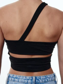 Top 'Patrizia' Schwarz 8 Top 'Patrizia' Schwarz -Armani Exchage Geschaft 94f4d0ab8c67a8c7ebf588a33a270caf