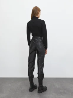 Shirt 'Jana' Schwarz -Armani Exchage Geschaft 9ce2d6e6221652a1990be1c9ade2a1a0