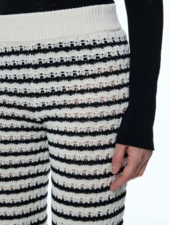 Hose 'Samia' Schwarz / Weiß 7 Hose 'Samia' Schwarz / Weiß -Armani Exchage Geschaft abee4804a830001e9b8a493c54193484