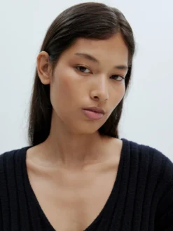 Pullover 'Thamara' (GRS) Schwarz 10 Pullover 'Thamara' (GRS) Schwarz -Armani Exchage Geschaft afc7ed7362ce476a4ffc4b58a07f6e9b