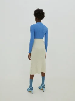 Rock 'Rose' Wollweiß 7 Rock 'Rose' Wollweiß -Armani Exchage Geschaft c1cfebfbea1c093291e201c9a1f83294