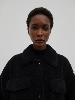 Mantel 'Henrietta' Schwarz -Armani Exchage Geschaft c65d6f175bc2c5ef0ea100a5b37b041c