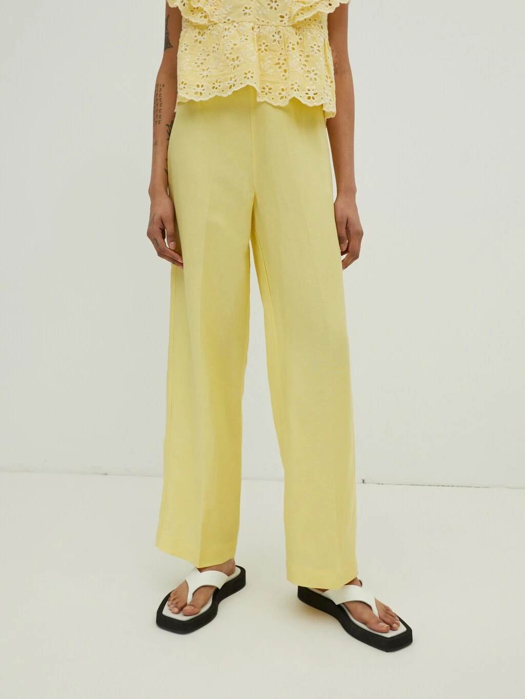 Hose 'Remy' Gelb 2 Hose 'Remy' Gelb – Bild 2