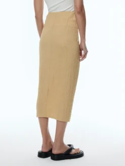 Rock 'Yola' Braun 6 Rock 'Yola' Braun -Armani Exchage Geschaft c7e6ee0cf94a8266260d5096bbcc8e01