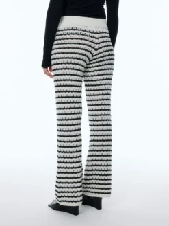 Hose 'Samia' Schwarz / Weiß 6 Hose 'Samia' Schwarz / Weiß -Armani Exchage Geschaft d03a1e91eaa4ebe8dd2d9d5fdec94110