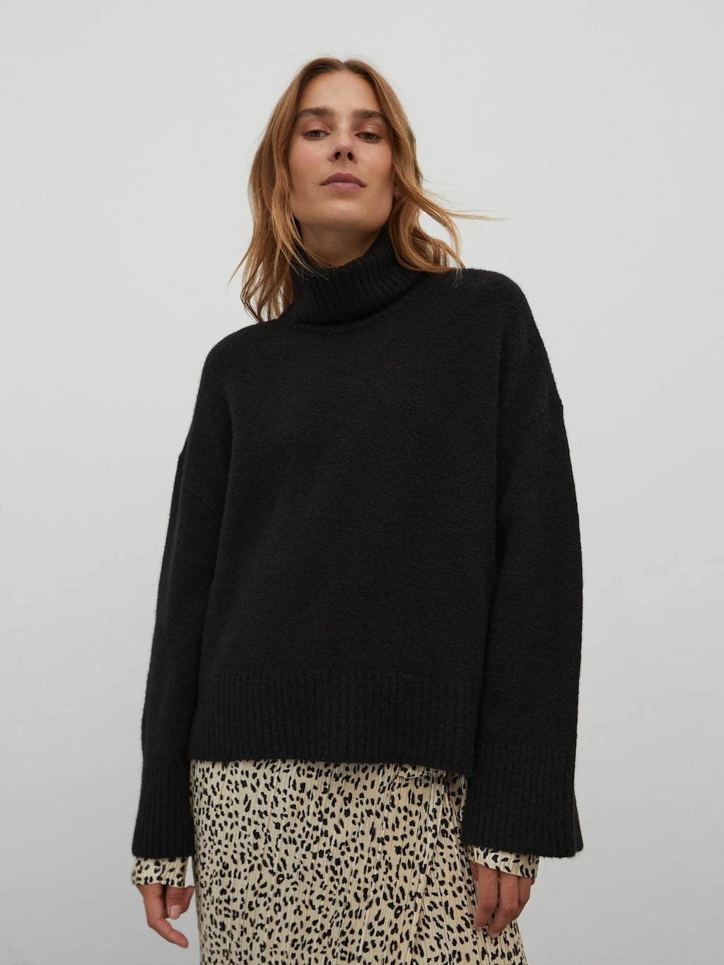 Pullover 'Winnie' Schwarz 2 Pullover 'Winnie' Schwarz – Bild 2