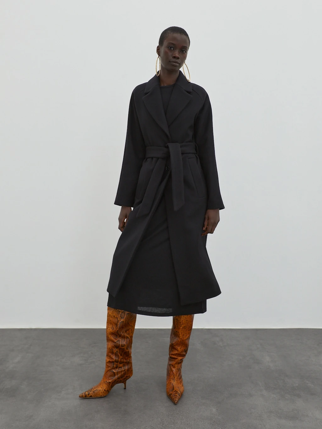 Mantel Cecilia' Schwarz 2 Mantel Cecilia' Schwarz – Bild 2