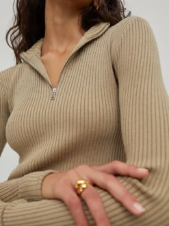 Pullover 'Alison' Khaki 8 Pullover 'Alison' Khaki -Armani Exchage Geschaft d968928df52f4ba5f7e0b20769cea07e