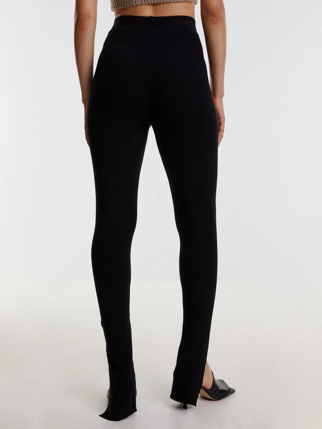 Leggings 'Xin' Schwarz 3 Leggings 'Xin' Schwarz – Bild 3
